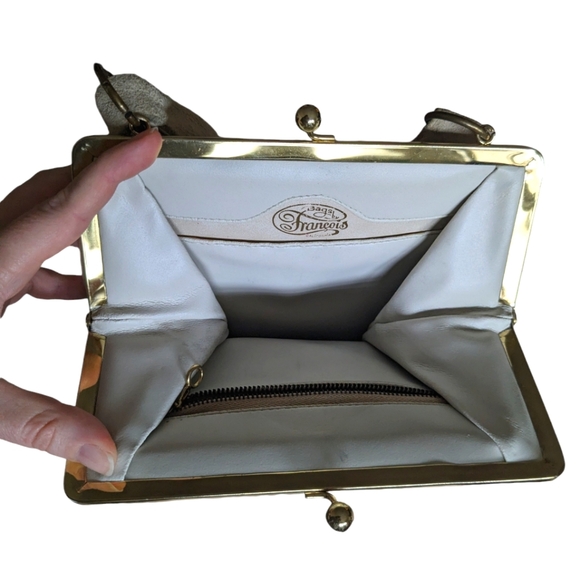 VTG 1960s Bags By Francois of California Purse - Beige With Gold Kiss Lock - Picture 5 of 10